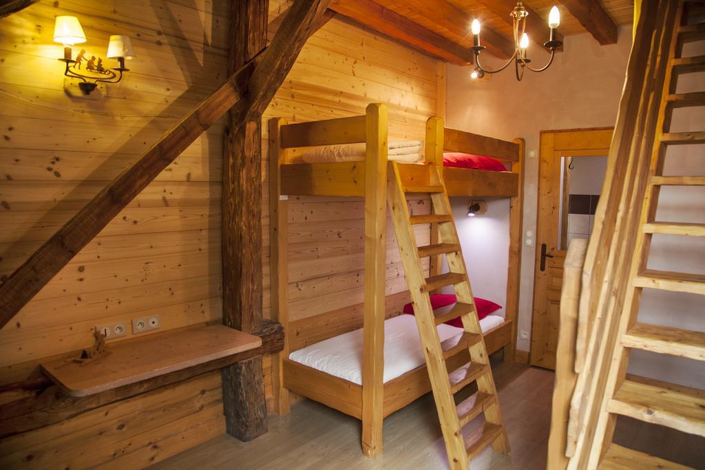 Villa La Ferme De Noémie Mercury-Gémilly Zimmer foto
